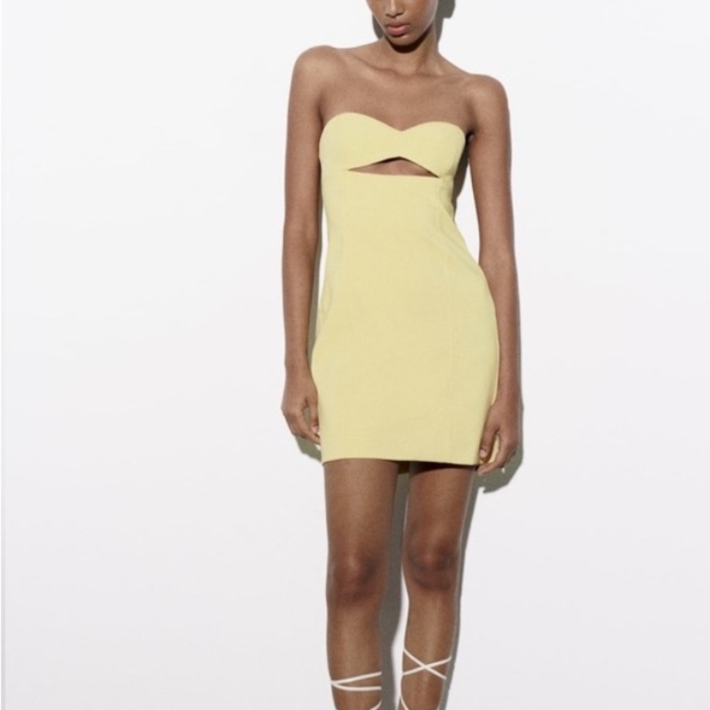 NWT Elegant Strapless Yellow Dress